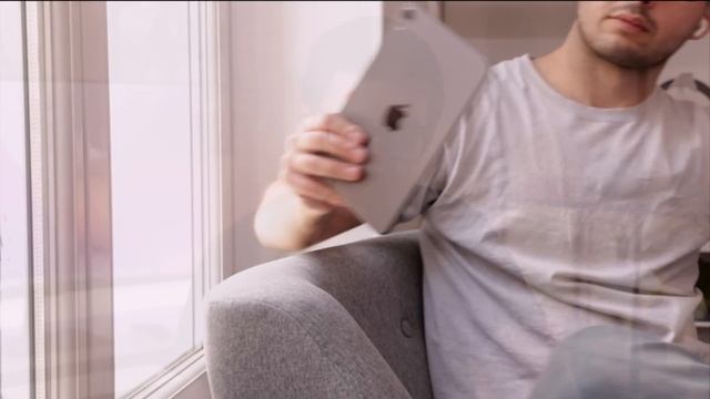 L'iPad Mini n'est plus un iPad. Achetez-le quand même. смотреть онлайн