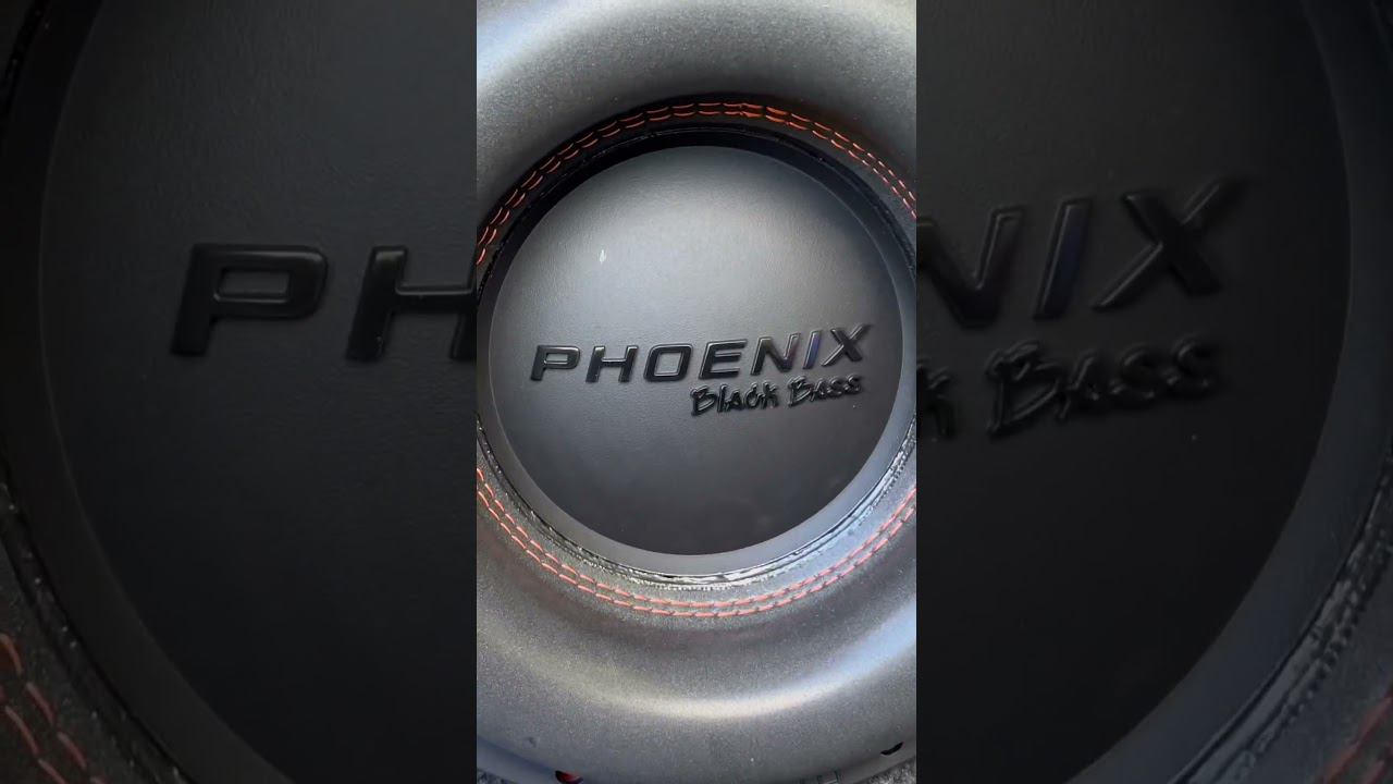 Саб 10ка разносит багажник #automobile #subwoofer #обзор #music #bass #москвич смотреть онлайн