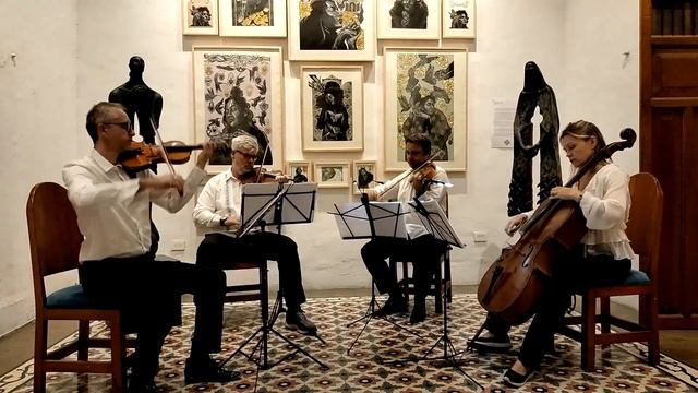 Hymn For the Weekend: Coldplay / Cuarteto Quo Vadis Clásico смотреть онлайн