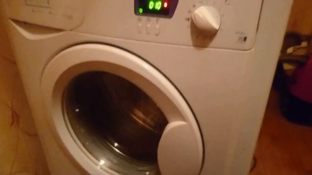 Indesit WISE 8 (Индезит) ошибка F09 (Ф09). Компьютерная диагностика.| Podkluchaem.by смотреть онлайн