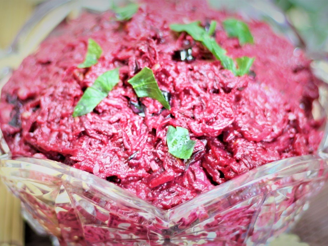 Салат из свеклы «Темный бархат» ?с черносливом и грецким орехом?Приятного просмотра. смотреть онлайн