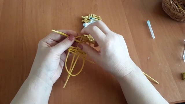 Пасхальный цыпленок из бумажной лозы. смотреть онлайн