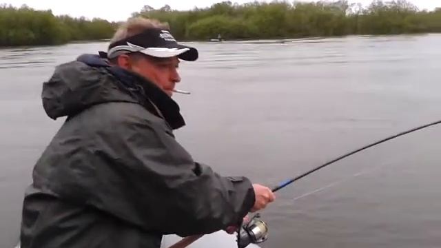 Ловим чавычу 4, р Большая смотреть онлайн