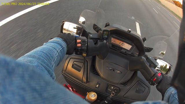 20240623210336_000458.MP4