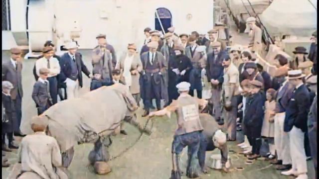 Charlie Chaplin on board RMS Olympic (1921) in color [DeOldified] смотреть онлайн