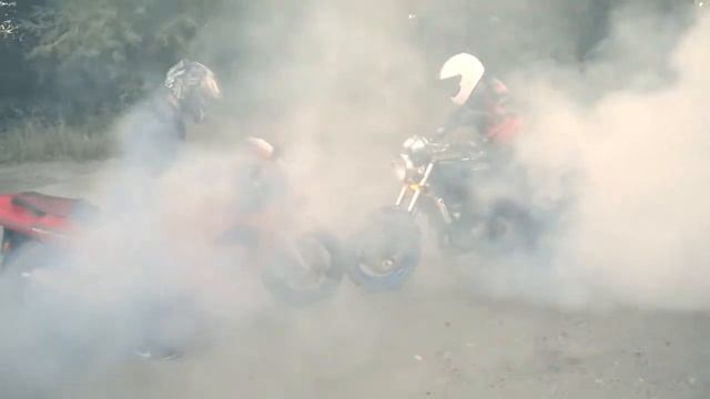 suzuki bandit 400 vs. suzuki rf400r смотреть онлайн