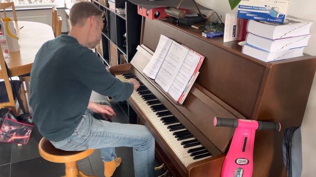 Demo of tchaika piano for sale смотреть онлайн