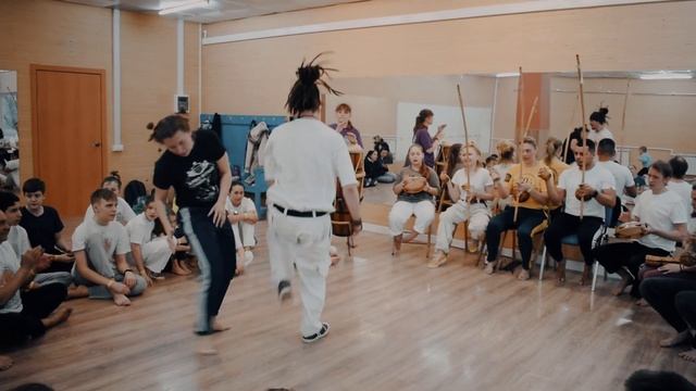 Treinel Onça Branca (Ngoma) e prof. Negao (Capoeira sem fronteira) смотреть онлайн