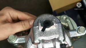 Тормозной суппорт передний L HYUNDAI Solaris; KIA Rio III EX581801RA00 MANDO