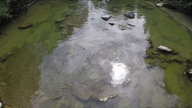 Absturz einer Drohne ins Wasser / A drone crashing into the water смотреть онлайн
