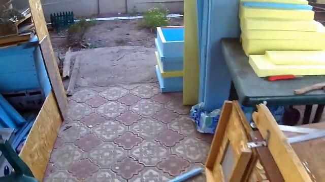 ульи, теплица, перощипательная машинка