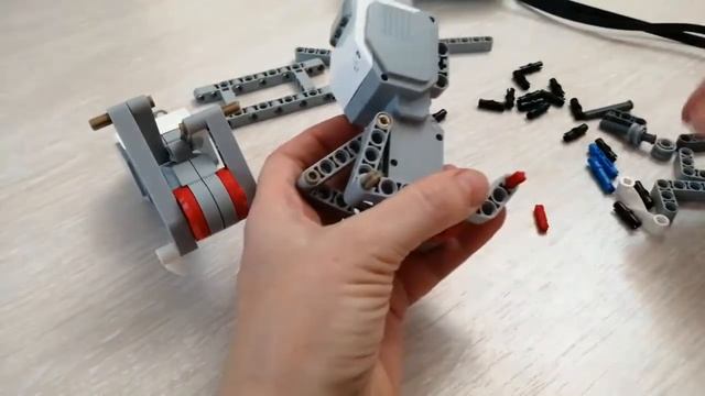 Как собрать шагающего робота EV3 инструкция по сборке / walking robot. Build Lego EV3 смотреть онлайн