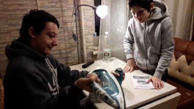 Роналдо распокует утюг смотреть онлайн