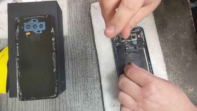 LG V40 Thinq - разборка (не работает сканер отпечатков пальцев) / LG V40- Disassembly