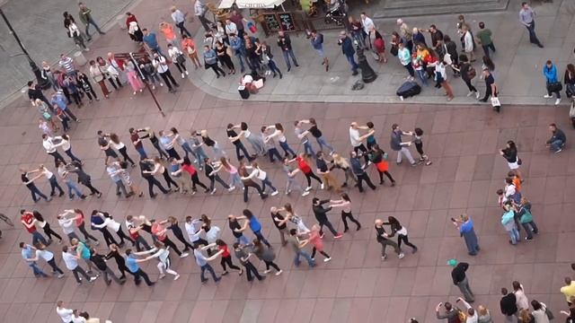 Flash Mob Bachata Warsaw 2016, Old Town смотреть онлайн