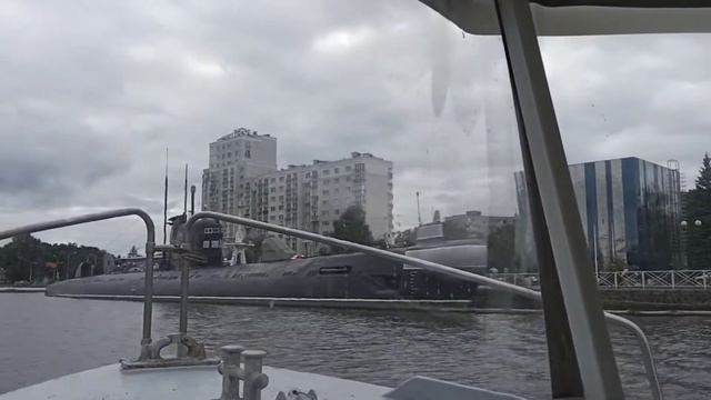 Экскурсия на катере вдоль музея мирового океана. Калининград. смотреть онлайн