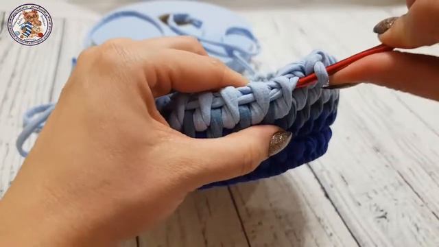 Узор скрученные столбики из трикотажной пряжи