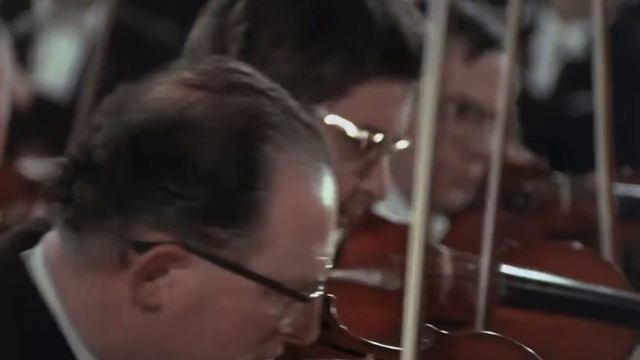 Beethoven Symphony No.1 | Karajan (preview) смотреть онлайн