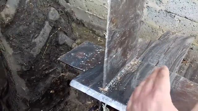 Работа по хозяйству. Колка дров. Обзор дровокола. смотреть онлайн