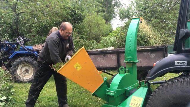 Solis Gold 26C с кабиной в работе)