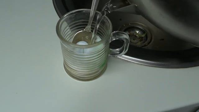 Как устранить ЗАСОР в раковине просто Находка для быстрого устранения ЗАСОРА! Попробуй Это средств смотреть онлайн