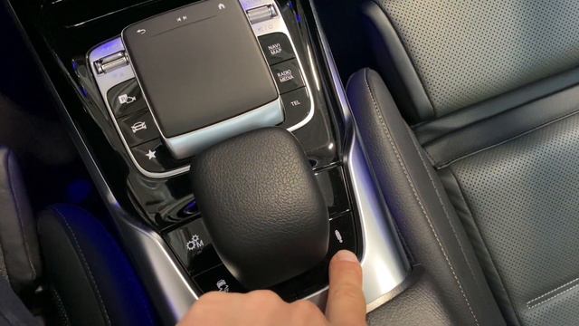Mercedes-Benz Třídy A - 35*AMG*4MATIC*225kW*BURMESTER* смотреть онлайн