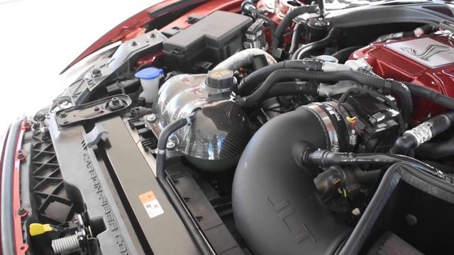 C7 Z06 Runs into 1000HP Shelby GT500!! смотреть онлайн