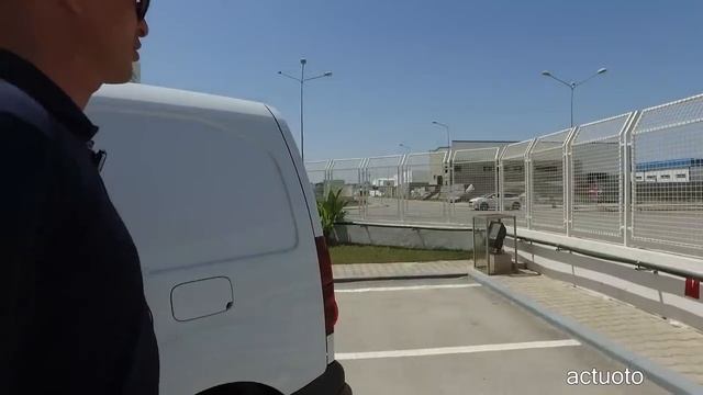 Actuoto-Pro : Citroën Berlingo (B9), Fidèle au patrimoine : L’extérieur (1/3) ستروان برلينقو في تون смотреть онлайн
