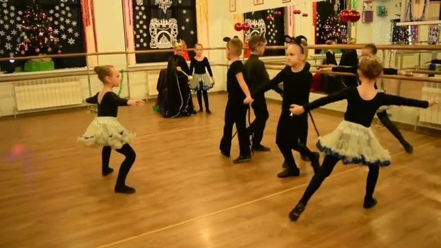 Щелкунчик в Алчевской лечебнице смотреть онлайн