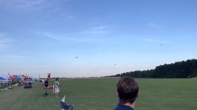 First Flight on the Twisted Hobbies Crack Yak XL! | FloRC смотреть онлайн