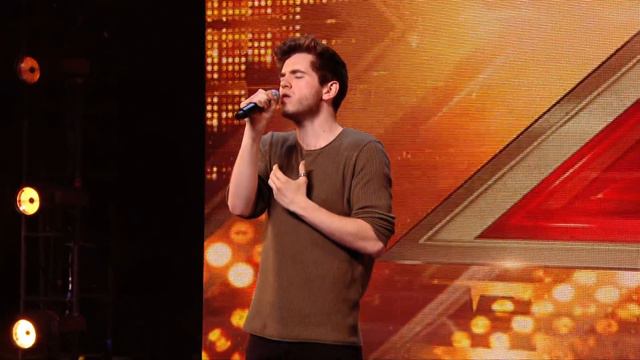 Simon Lynch channels his inner Beyonce | Auditions Week 2 | The X Factor UK 2015 смотреть онлайн