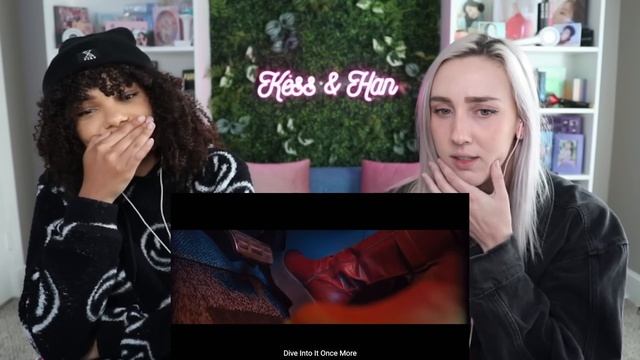 COUPLE REACTS TO ODD EYE CIRCLE ‘Air Force One' MV | ARTMS смотреть онлайн
