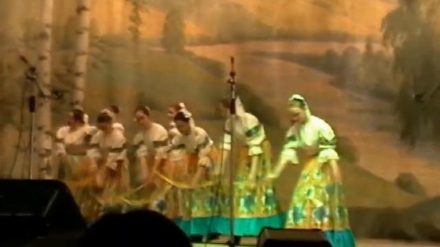 Образцовый ансамбль русской песни и пляски "Ленок" смотреть онлайн