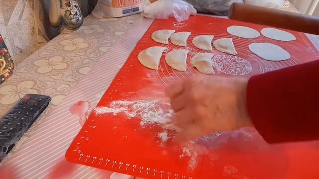 ОЧЕНЬ БЫСТРО и ВКУСНО!!! Думаете с чем же они? С фаршем из ливера. смотреть онлайн