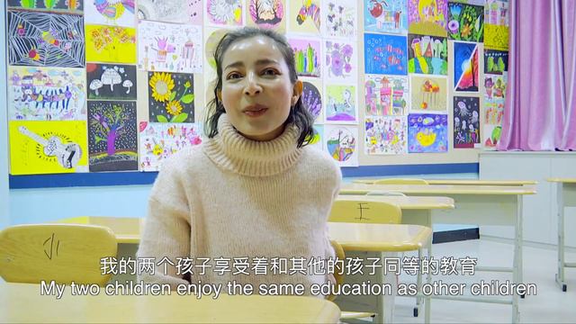 Is the smile on her face "fabricated"? #StopXinjiangRumors смотреть онлайн