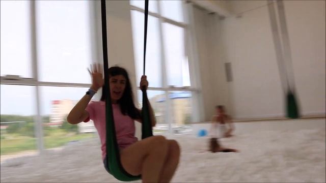 Бассейн с шариками! смотреть онлайн