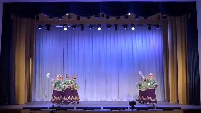 Ансамбль народного танца "Светлица", танец "Купеческая" смотреть онлайн
