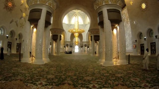 The Shaikh Zayed Grand Mosque in Abu Dhabi смотреть онлайн