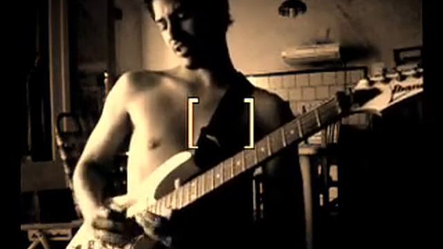 improvisacion blues con Ibanez jem Jr смотреть онлайн