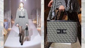 Elisabetta Franchi мода Осень 2022 Зима 2023 в Милане #288  | Стильная одежда и аксессуары