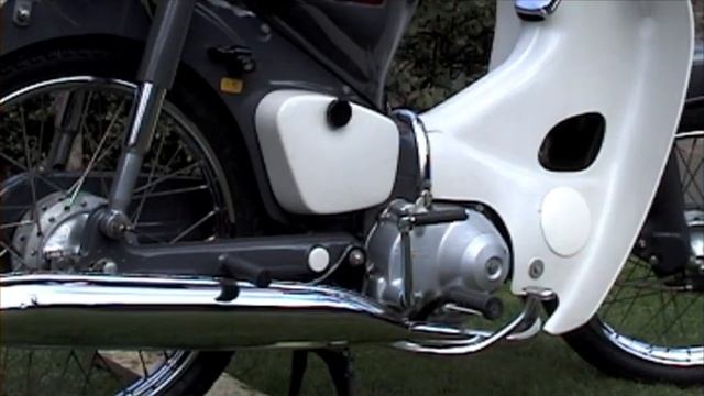 Honda C90 - Battery install & Cold Start - The Failed One смотреть онлайн