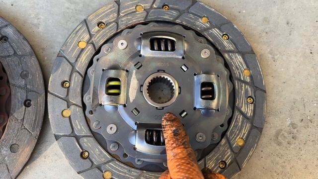 The $350 OEM Clutch Kit? | Honda S2000 смотреть онлайн