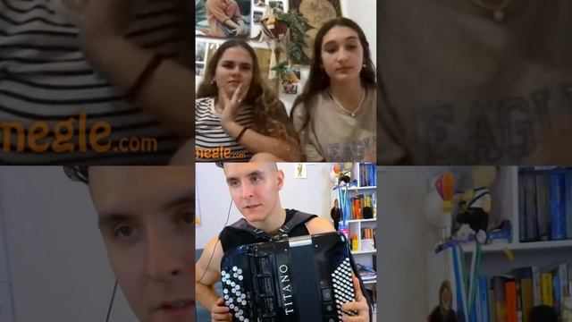 КАК ОНА ЧУВСТВУЕТ ПЕСНЮ | ЛЕСНИК на БАЯНЕ смотреть онлайн