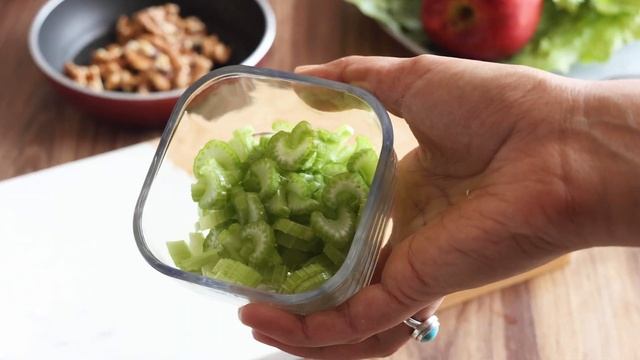 Waldorf Salad Recipe: The Classic American Waldorf Salad ??