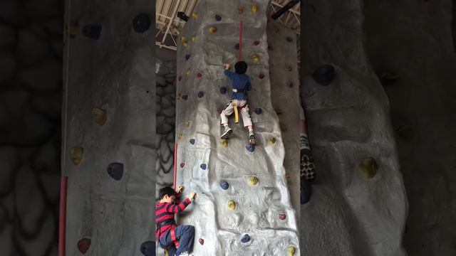 Climbing hero смотреть онлайн