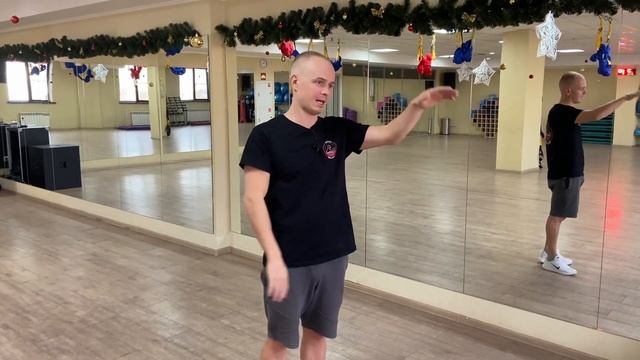 Зачем плавать на ногах и каким стилем на ногах проплыву быстрее? смотреть онлайн