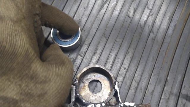 Самодельное крепление для подшипников задней оси картинга ч.3 смотреть онлайн