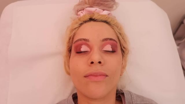THIS MAKEUP ARTIST UNDERSTOOD THE ASSIGNMENT, LOL смотреть онлайн