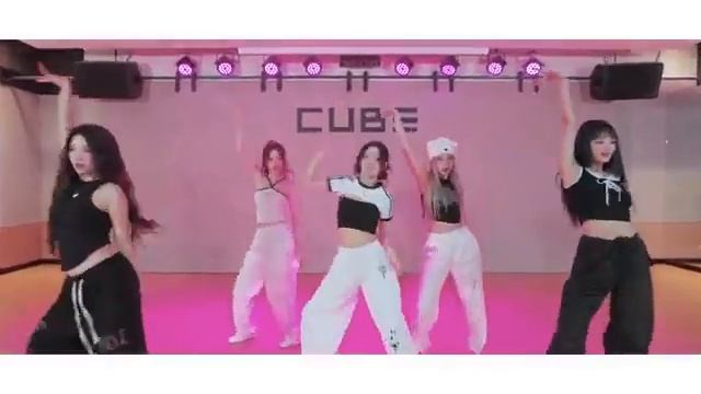 #dance?? (여자)아이들((G)I-DLE) - '퀸카 (Queencard)' Choreography Practice Video?(여자)아이들 - '퀸카' 안무 연습 영상 смотреть онлайн