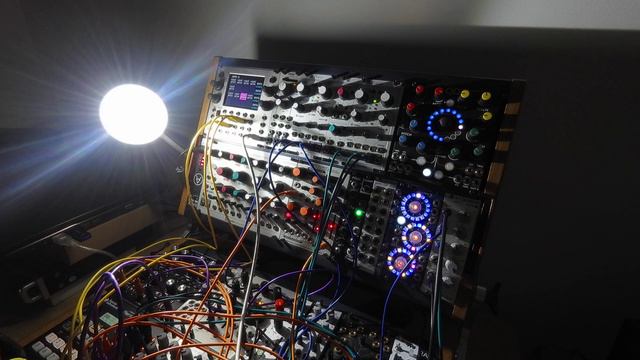 "Contrary Red" (modular synth, voice, flute, viola ) смотреть онлайн